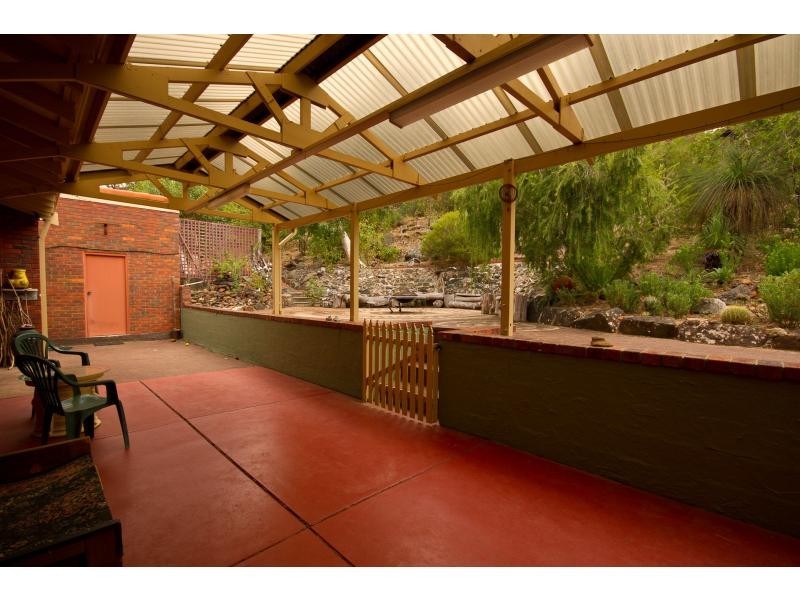 19 Vivian Way, Boya WA 6056