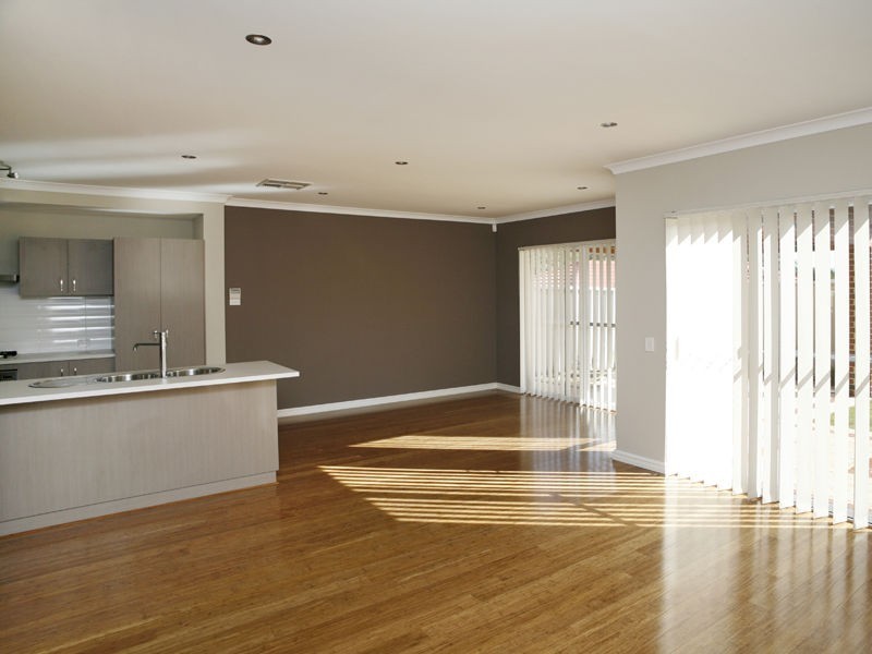 1/94 Kathleen Street, Bassendean WA 6054