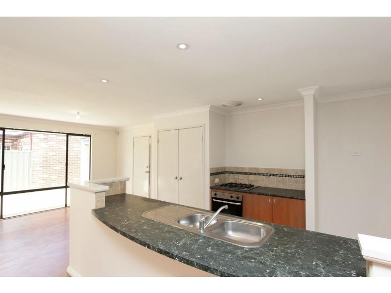 37 Froudist Circle, Southern River WA 6110