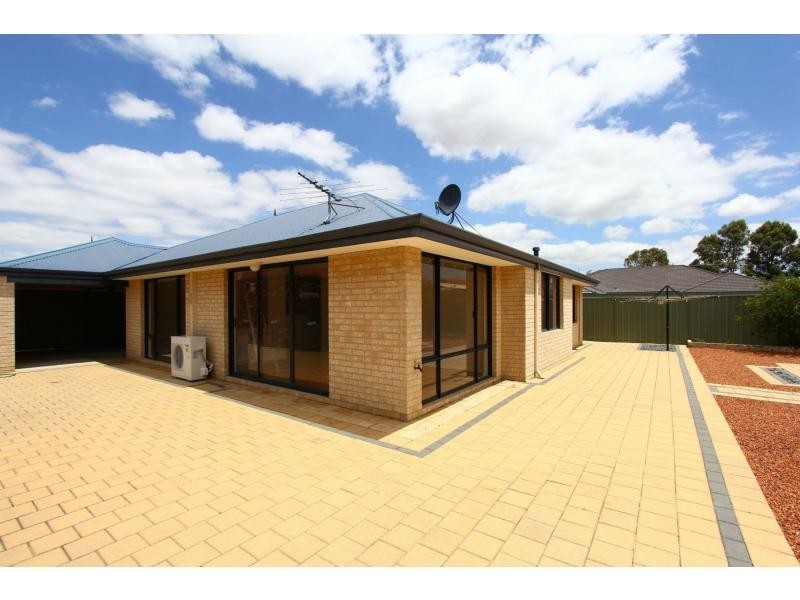 37 Froudist Circle, Southern River WA 6110