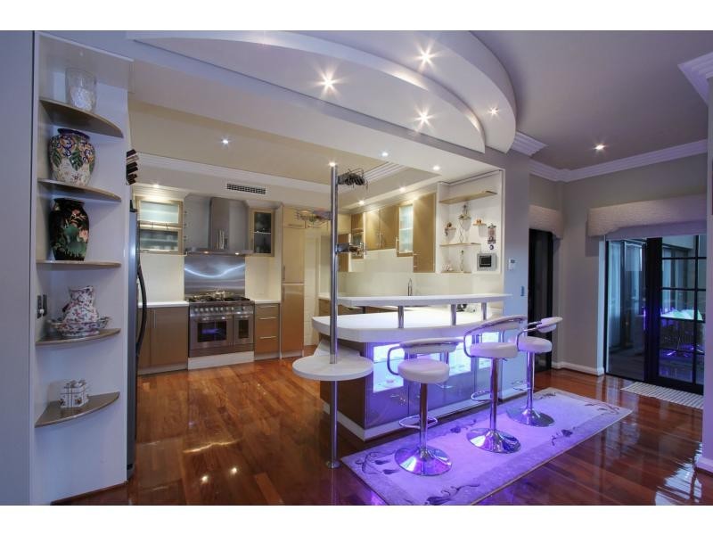 6 Aitape Vista, Dianella WA 6059