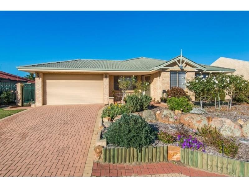 62 Lakeside Drive, Helena Valley WA 6056