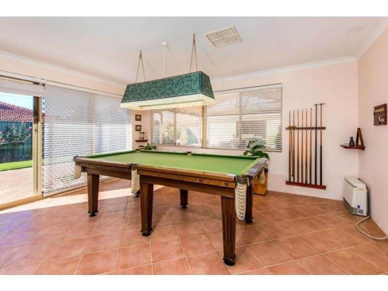 62 Lakeside Drive, Helena Valley WA 6056