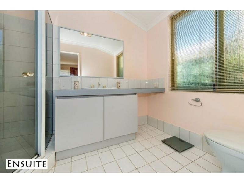 62 Lakeside Drive, Helena Valley WA 6056