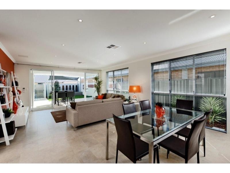 53 St Leonards Boulevard, Caversham WA 6055