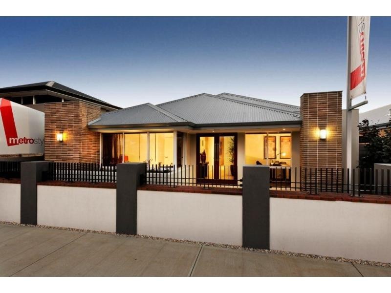 53 St Leonards Boulevard, Caversham WA 6055