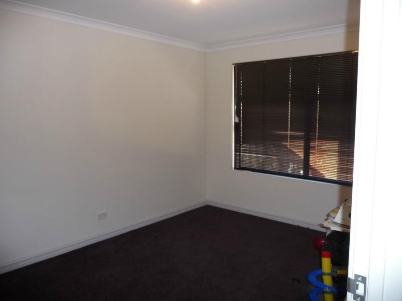 13 Kokoda Boulevard, Dianella WA 6059