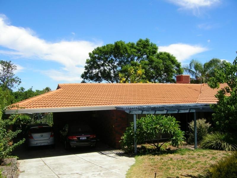 20 Abbott Way, Swan View WA 6056