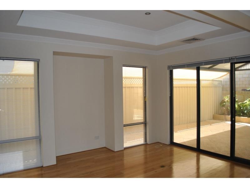 8 Mason Street, Mirrabooka WA 6061