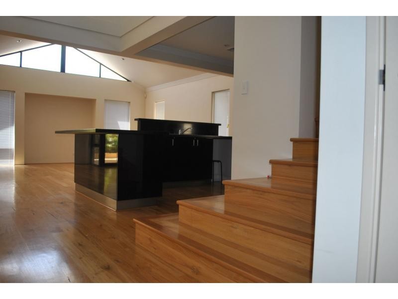 8 Mason Street, Mirrabooka WA 6061