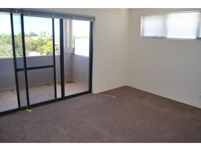 8 Mason Street, Mirrabooka WA 6061