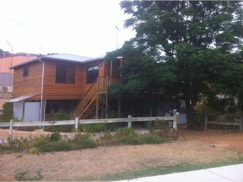 17a Valley Road, Halls Head WA 6210
