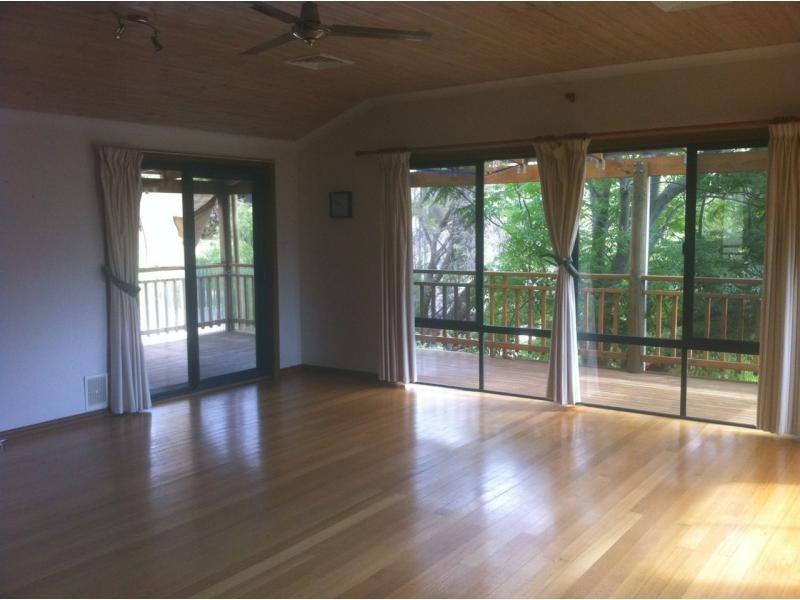 17a Valley Road, Halls Head WA 6210