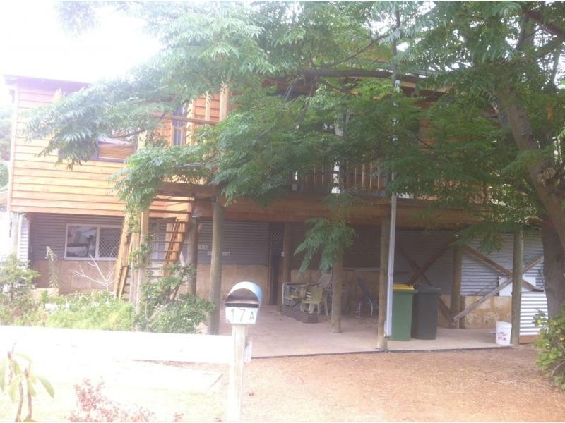 17a Valley Road, Halls Head WA 6210