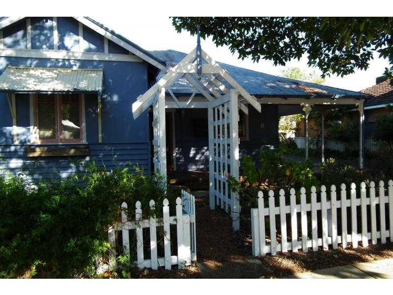 5 Quebec Road, Woodbridge WA 6056