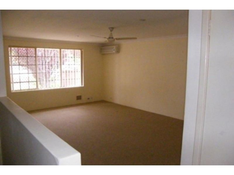 2/10 East Street, Guildford WA 6055