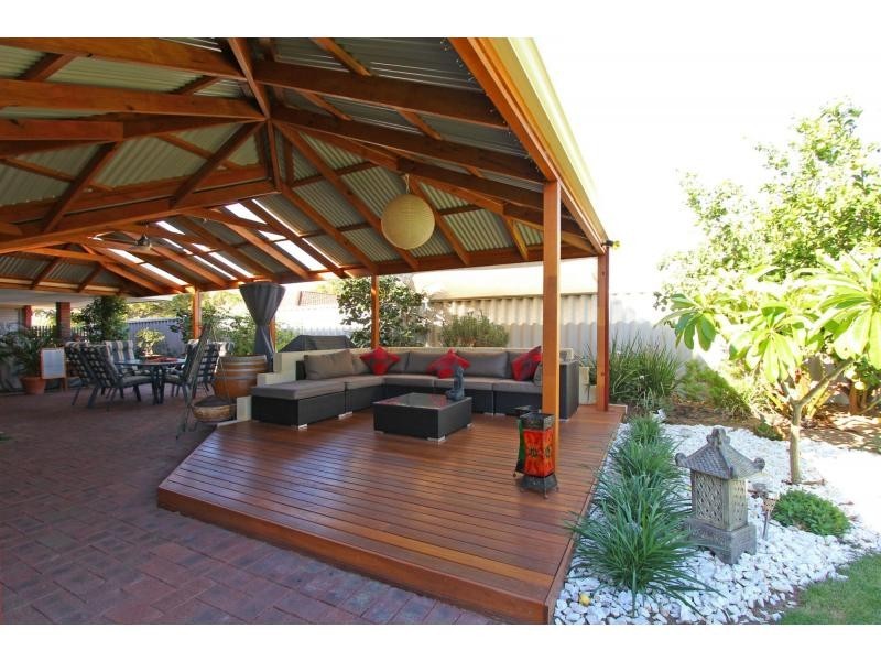 51 Addington Way, Marangaroo WA 6064