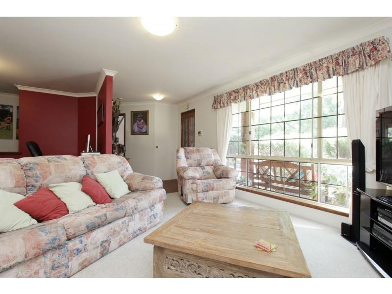 51 Addington Way, Marangaroo WA 6064