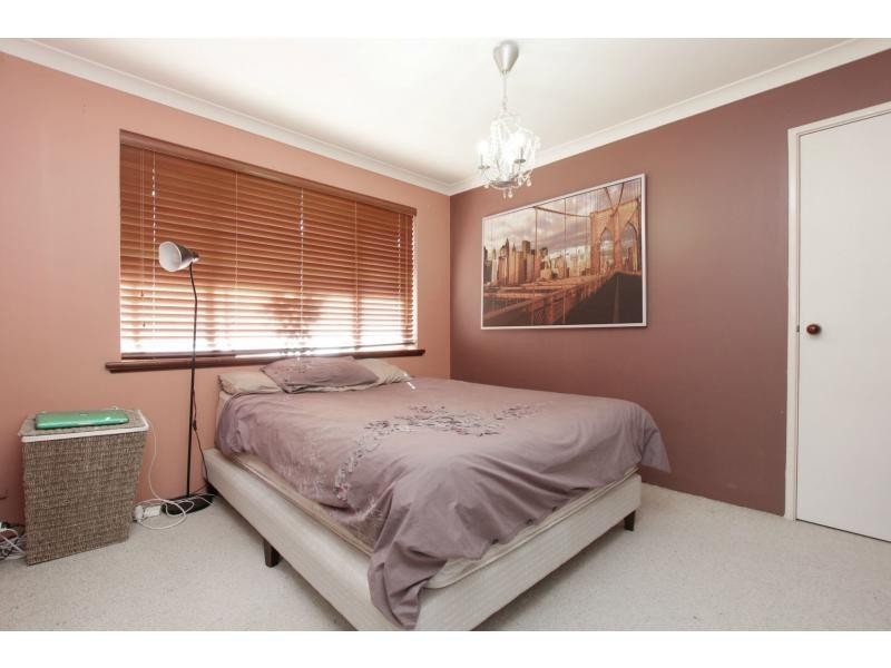 51 Addington Way, Marangaroo WA 6064