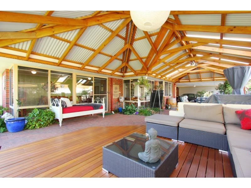 51 Addington Way, Marangaroo WA 6064