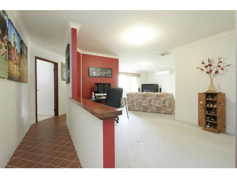 51 Addington Way, Marangaroo WA 6064