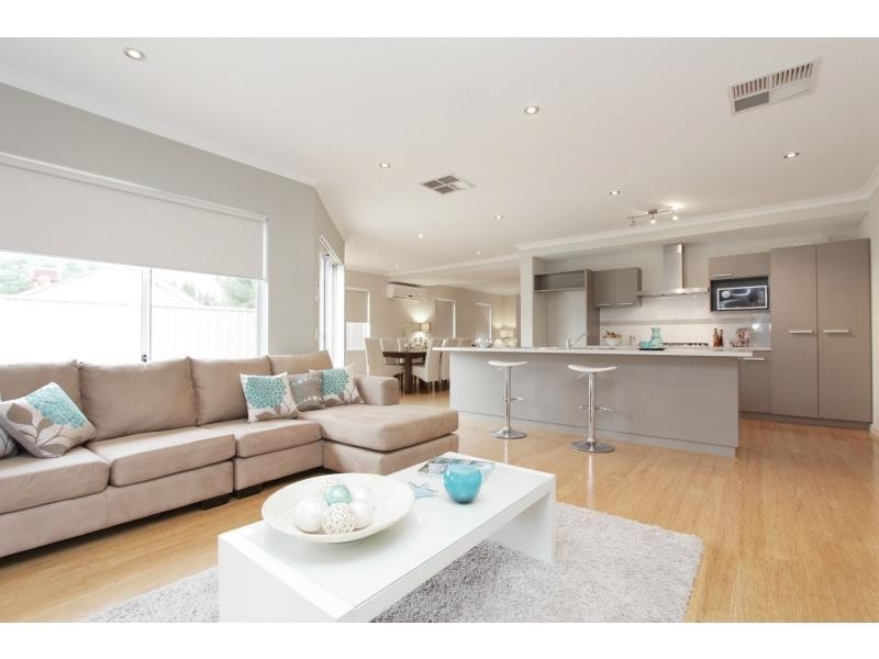 2/94 Kathleen Street, Bassendean WA 6054