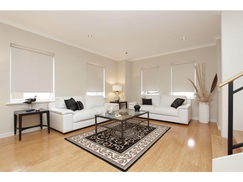 2/94 Kathleen Street, Bassendean WA 6054