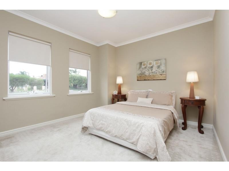 2/94 Kathleen Street, Bassendean WA 6054