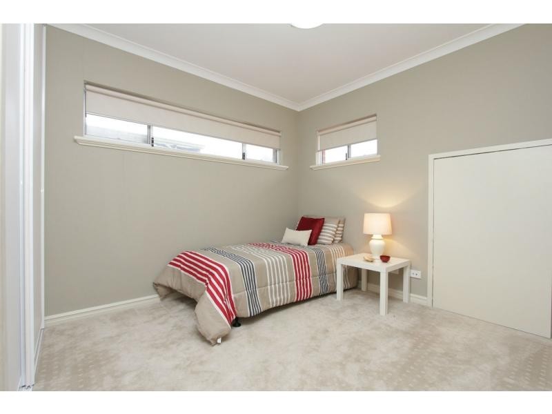 2/94 Kathleen Street, Bassendean WA 6054