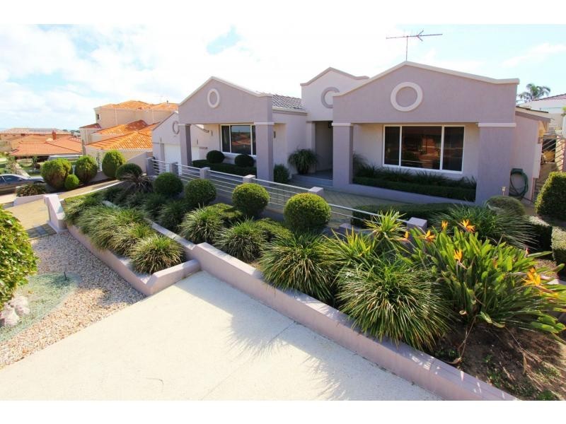 5 Buchanan Rise, Coogee WA 6166