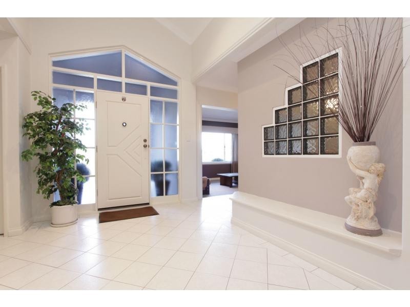 5 Buchanan Rise, Coogee WA 6166