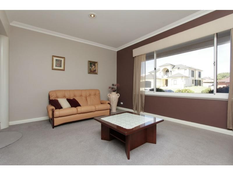 5 Buchanan Rise, Coogee WA 6166