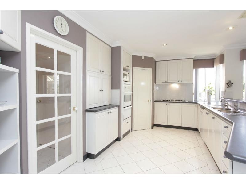 5 Buchanan Rise, Coogee WA 6166