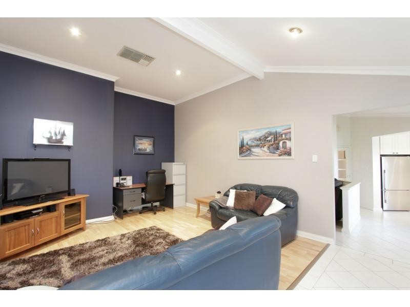 5 Buchanan Rise, Coogee WA 6166