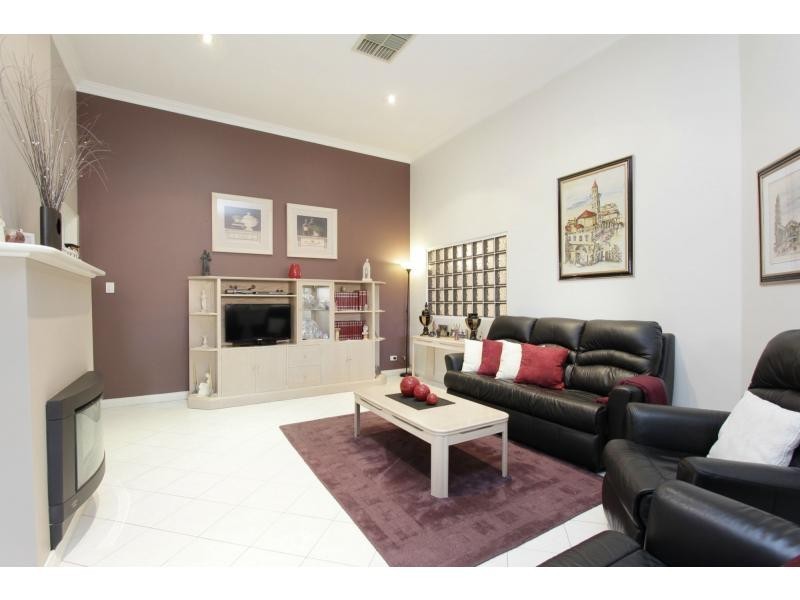 5 Buchanan Rise, Coogee WA 6166