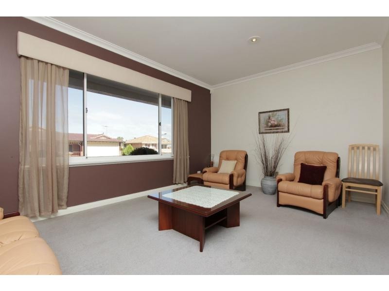 5 Buchanan Rise, Coogee WA 6166