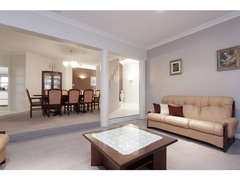 5 Buchanan Rise, Coogee WA 6166