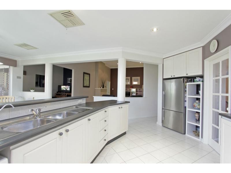 5 Buchanan Rise, Coogee WA 6166