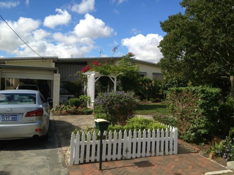 58 Marloo Road, Westminster WA 6061