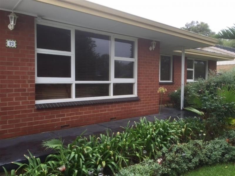 19 Harford Way, Viveash WA 6056