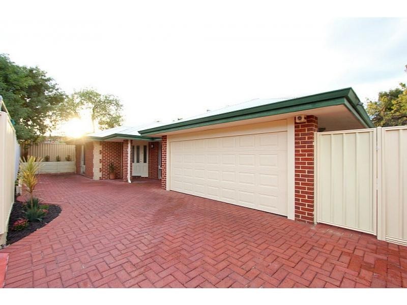 2/4 Saleham St, Lathlain WA 6100