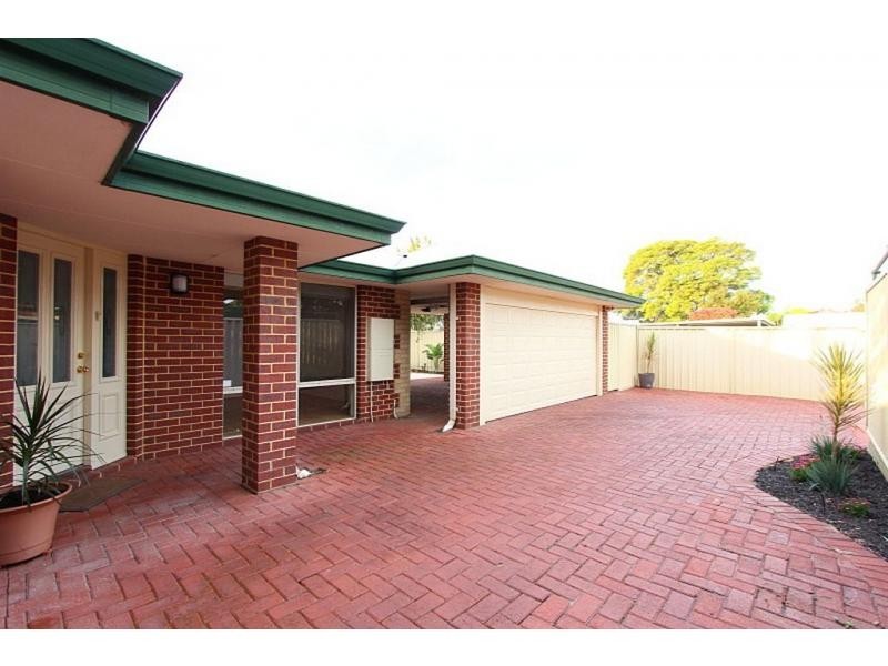 2/4 Saleham St, Lathlain WA 6100