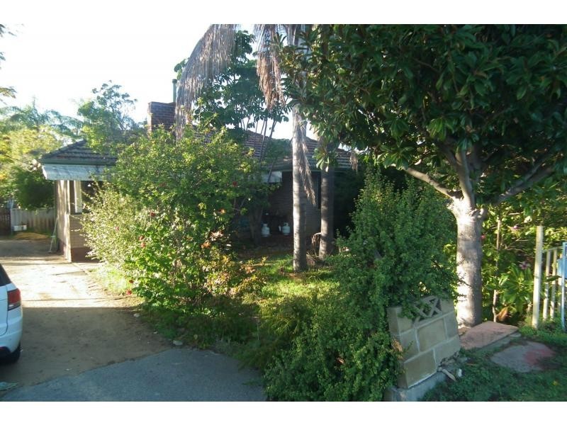 28 Great Northern Highway, Middle Swan WA 6056