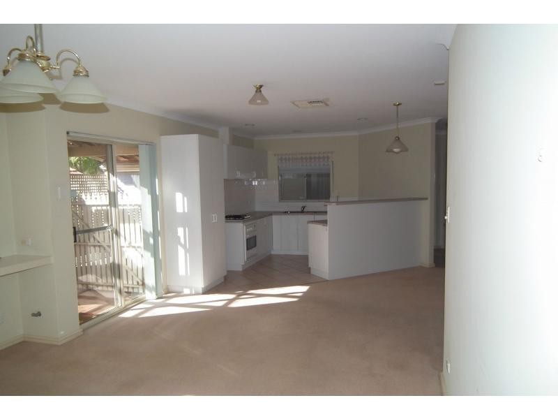 2/5 Susan Street, Maylands WA 6051