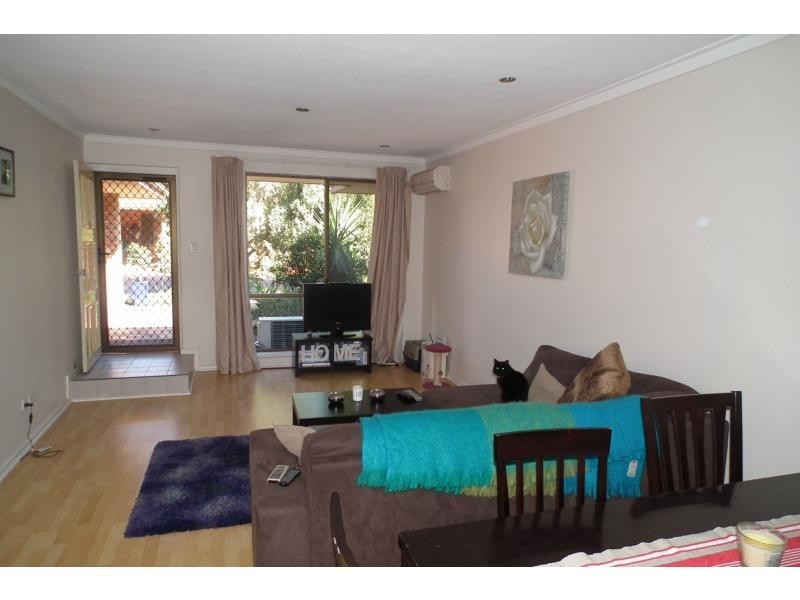 3/2 Susan Street, Maylands WA 6051