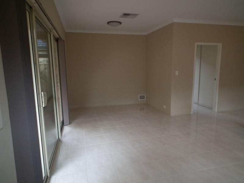 26B Sacramento Parade, Hocking WA 6065