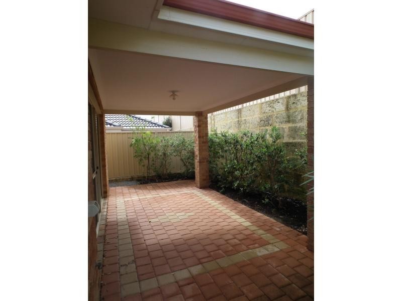 26B Sacramento Parade, Hocking WA 6065