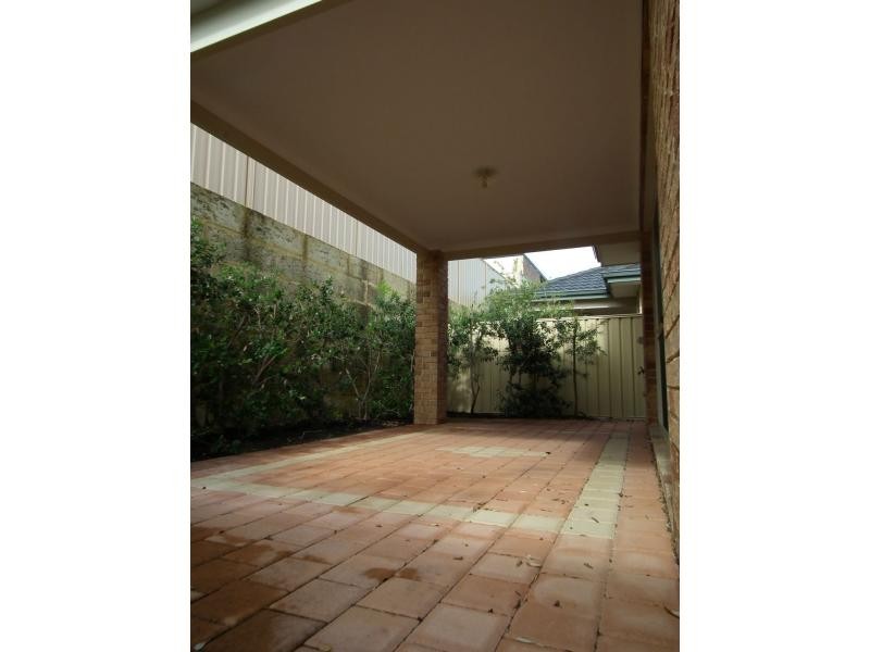 26B Sacramento Parade, Hocking WA 6065