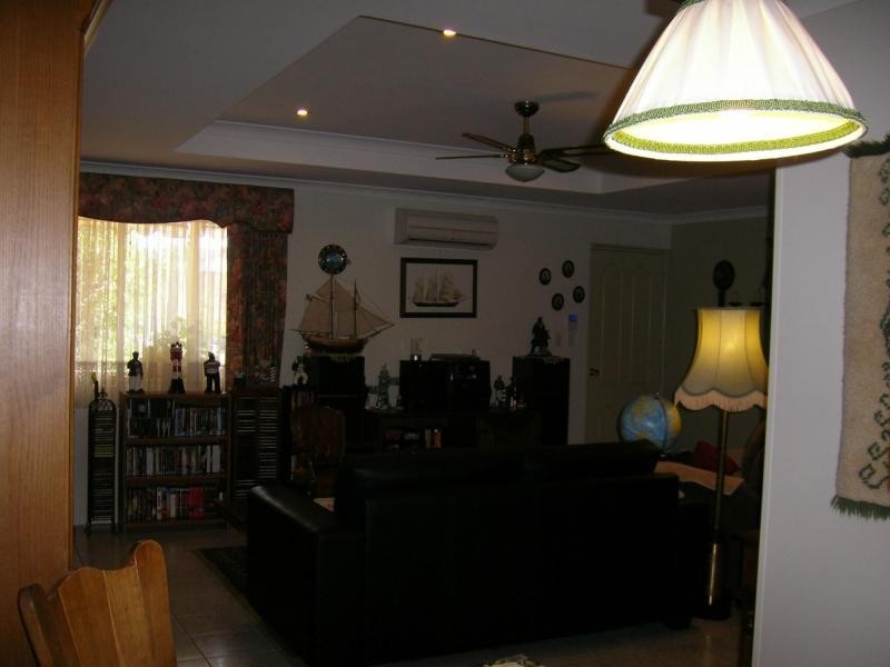 2/40 Stoneville Road, Mundaring WA 6073