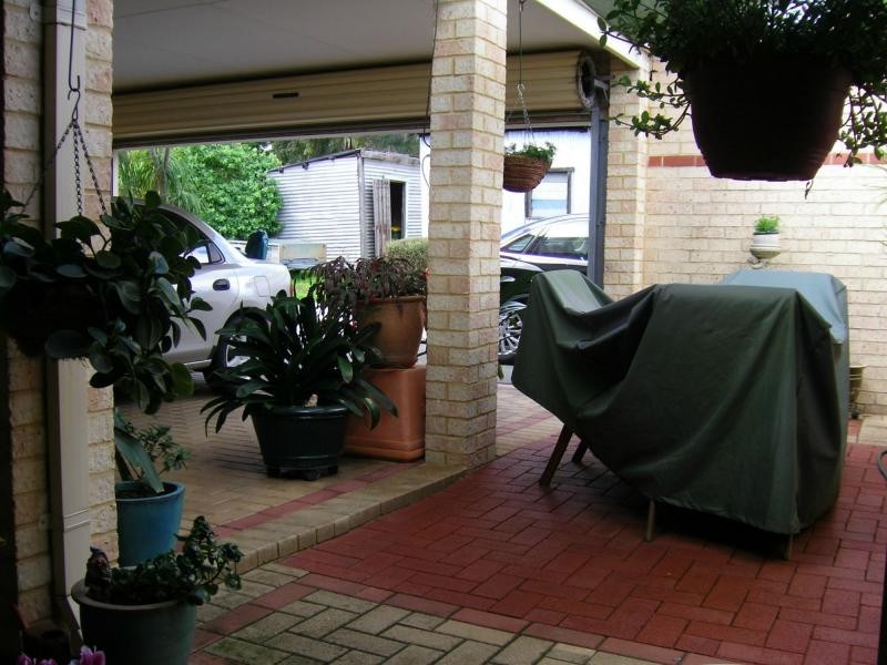 2/40 Stoneville Road, Mundaring WA 6073